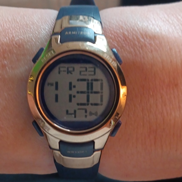 Ladies Armitron Sport Watch - Picture 4 of 5